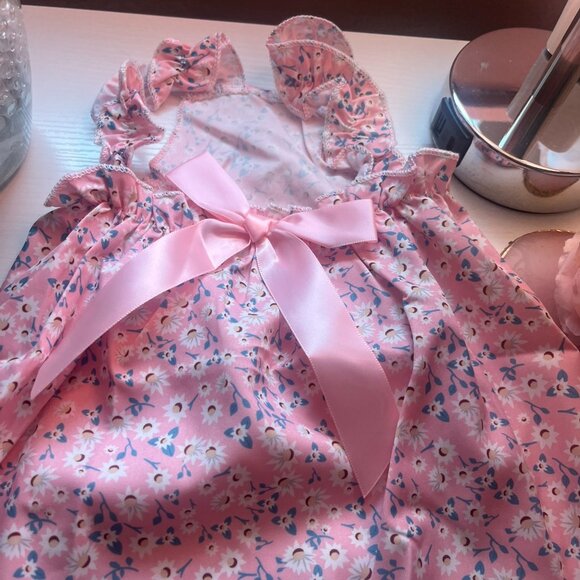 NEW Pink Floral Ruffle Dog Dress - Picture 5 of 6
